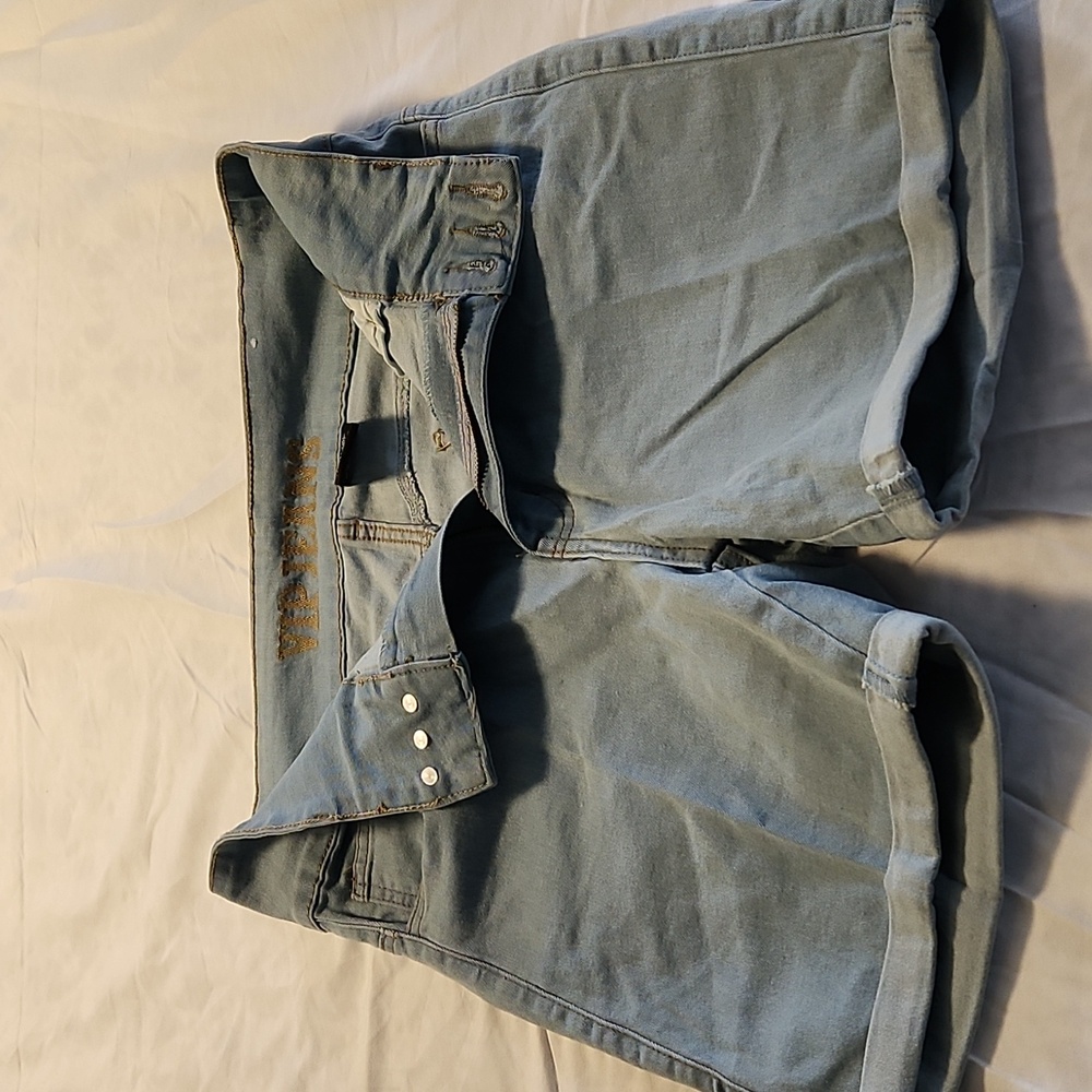 V.I.P SHORT